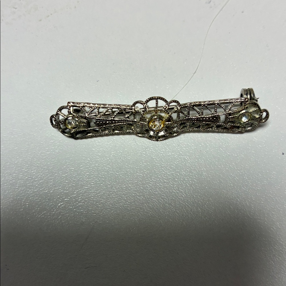 Elegant Silver Filigree Brooch